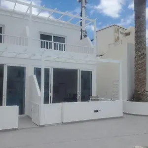 Atlantic View 2b 2 Bedroom Ground Floor, Complex Featured On A Place In The Sun Puerto del Carmen (Lanzarote)